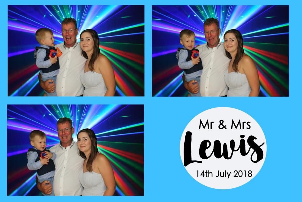 Mr & Mrs Lewis's Wedding | View more photos from the event at images.mobile-photo-booth.com/u/MobilePhotoBoothUK/Mr-Mrs-Lewiss-Wedding